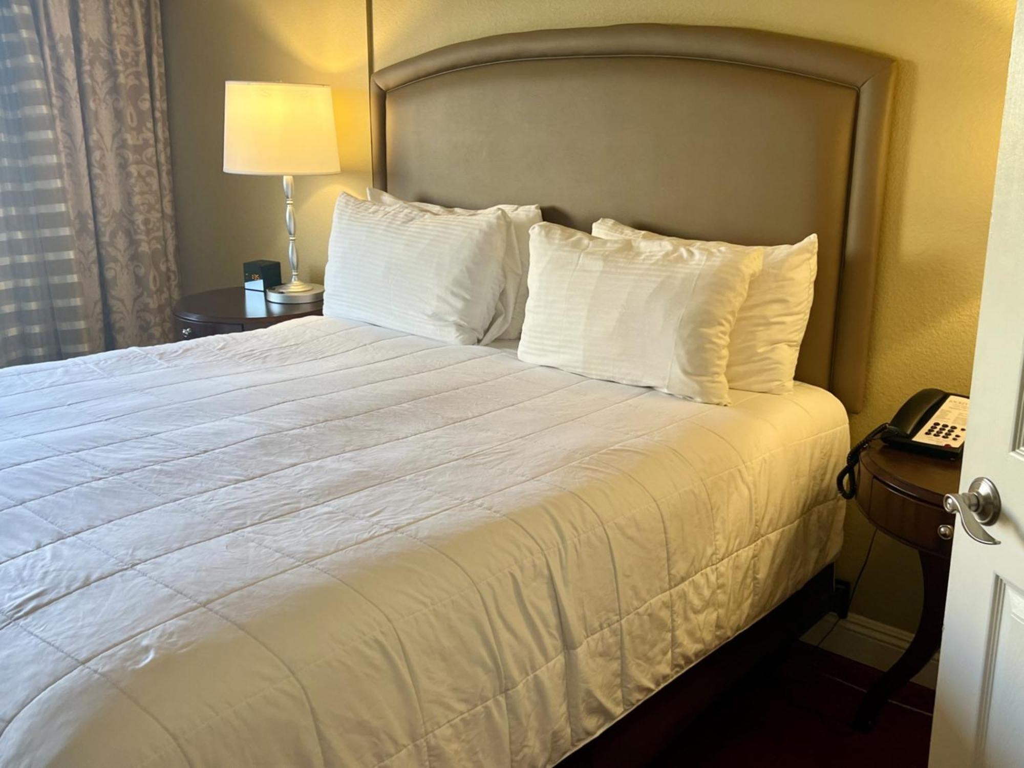 Aparthotel Getaways At The Jockey Club Las Vegas